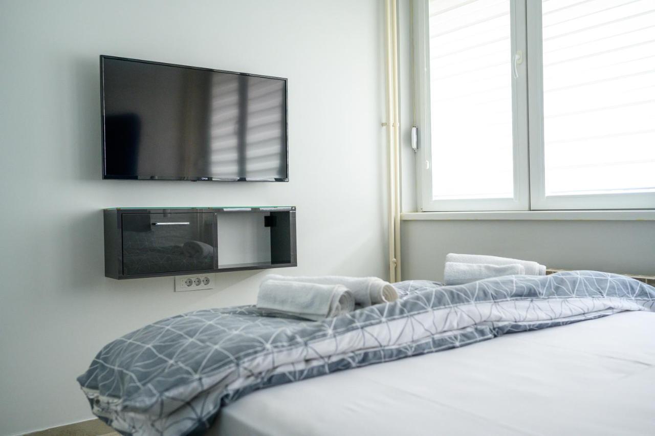 Spa Apartman Grand Nis Ngoại thất bức ảnh