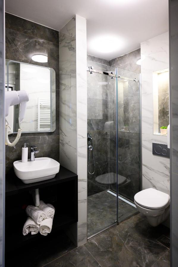 Spa Apartman Grand Nis Ngoại thất bức ảnh